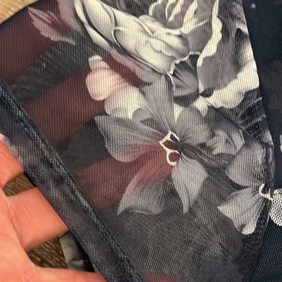 Dress Barn Women Size 3X Floral Micro Mesh Blue White Lined Cap Sleeve NWT - Picture 6 of 16